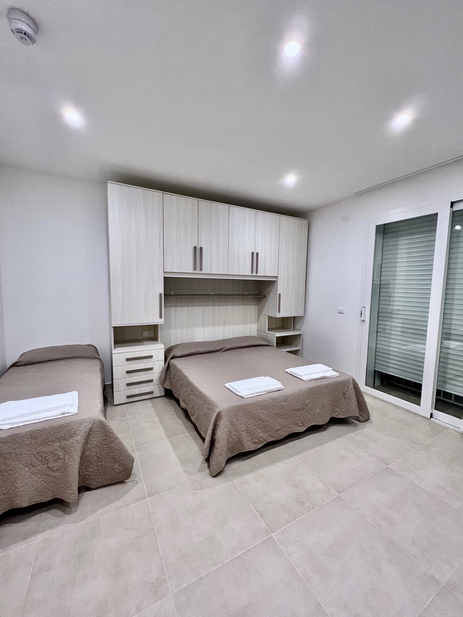 Gallery05
