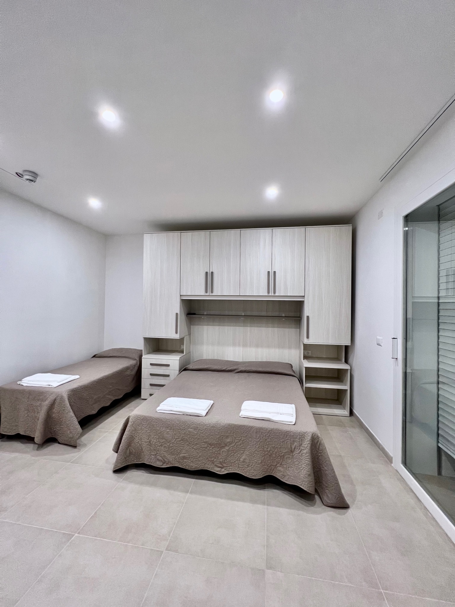 Gallery05