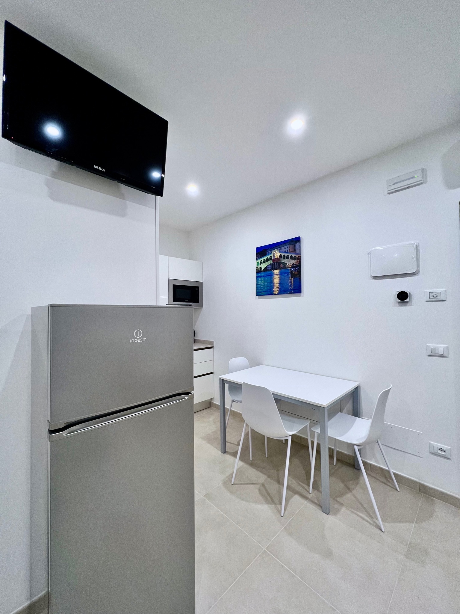 Gallery05