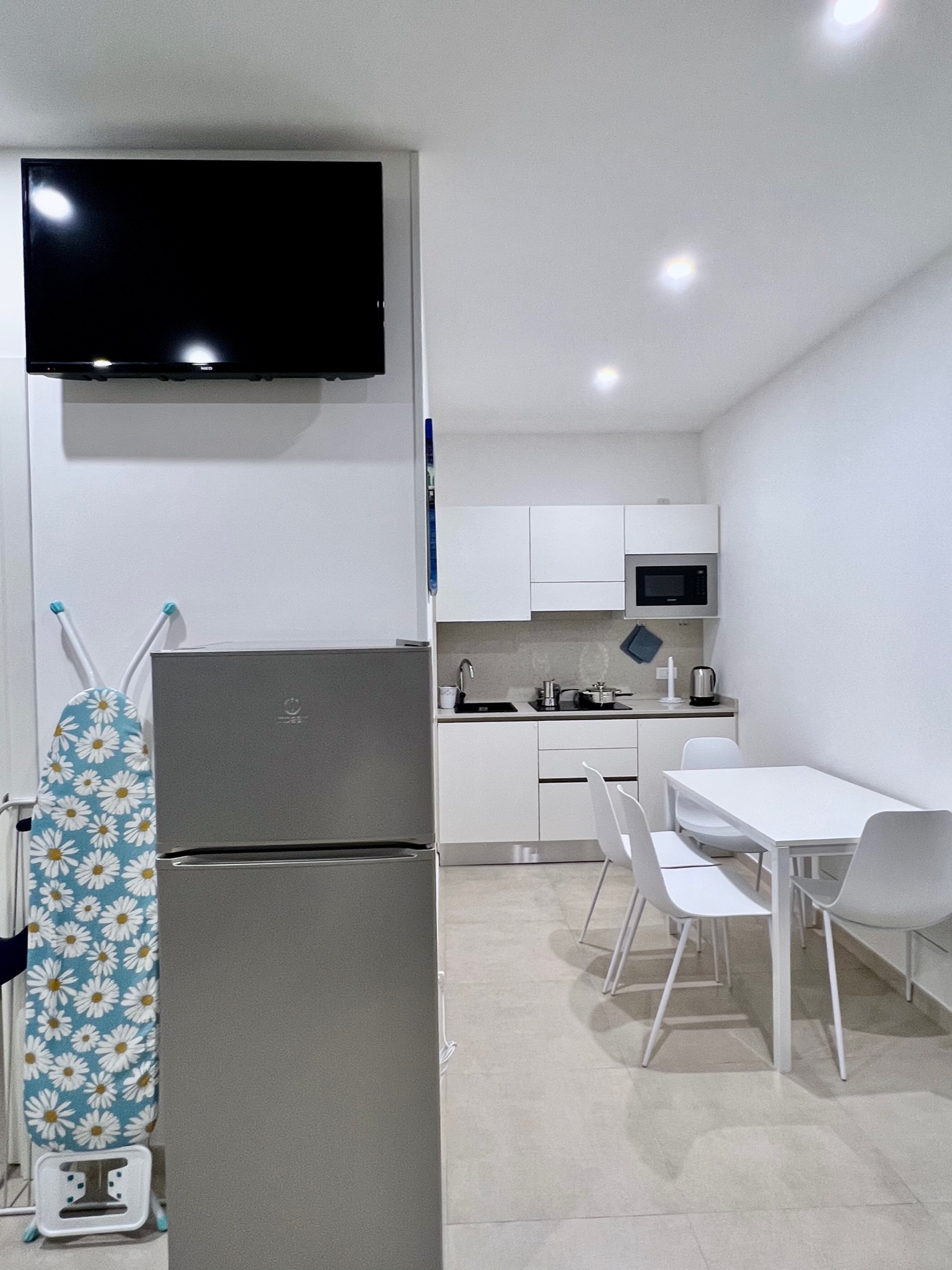 Gallery05