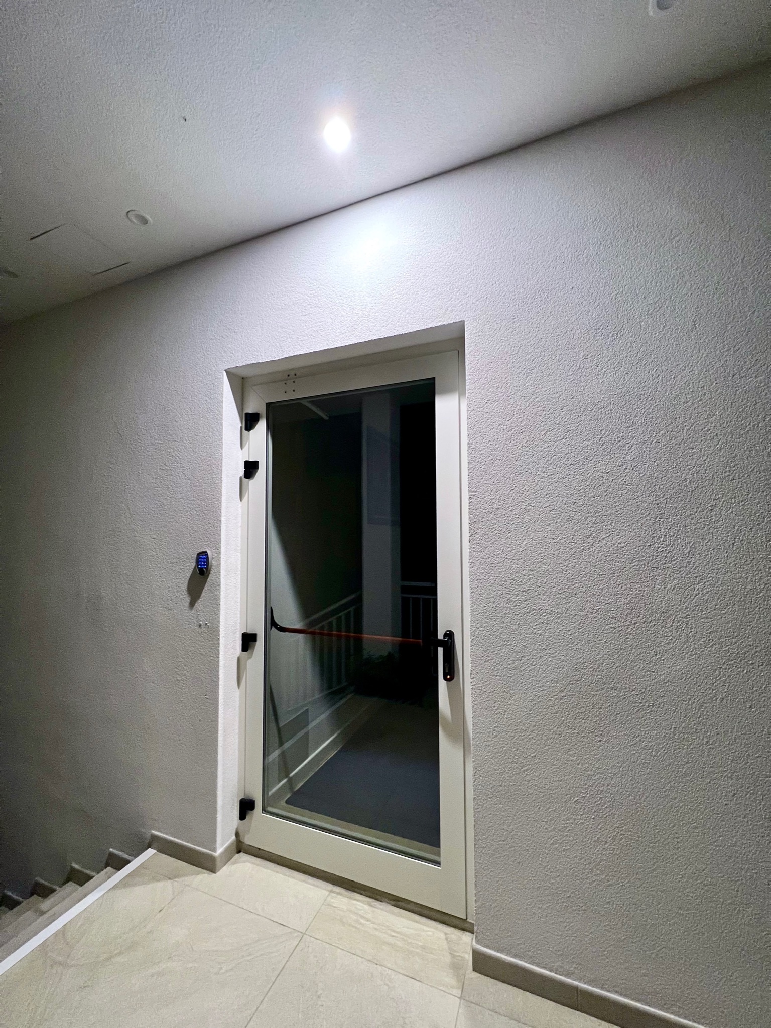 Gallery05